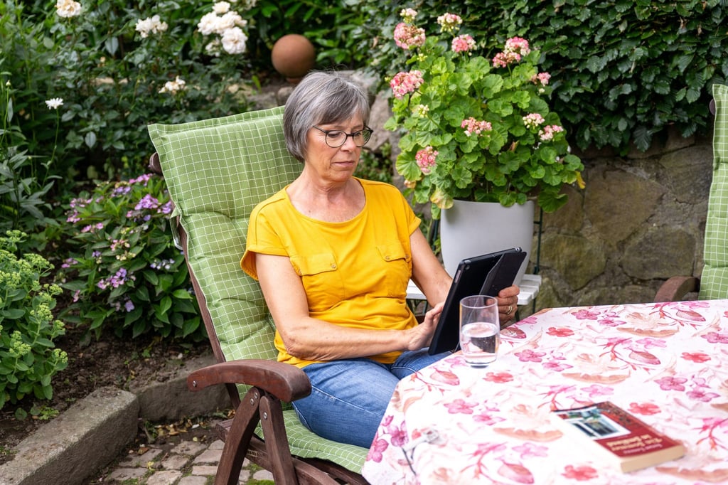 Kommt die Rente diesmal pünktlich? Eigentlich sollte alles trotz neuer EU-Überweisungsregeln wie gewohnt klappen.