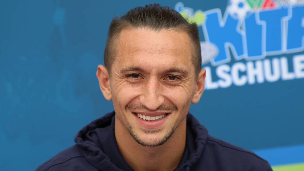 Baris Atik darf sich auf sein zweites Kind freuen: Der Starspieler vom 1. FC Magdeburg wird zum zweiten Mal Papa.