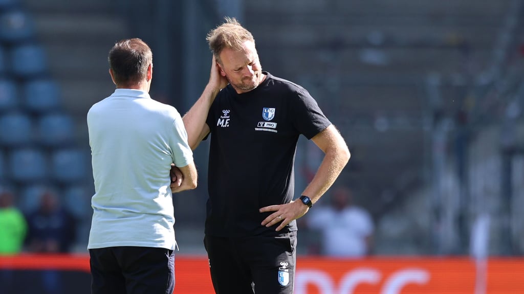 Sportchef Otmar Schork und Trainer Markus Fiedler stehen noch Seite an Seite.