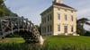 Schloss und Park Luisium schützt seit 2021 ein neuer Ringdeich vor Hochwasser. (Archivfoto)