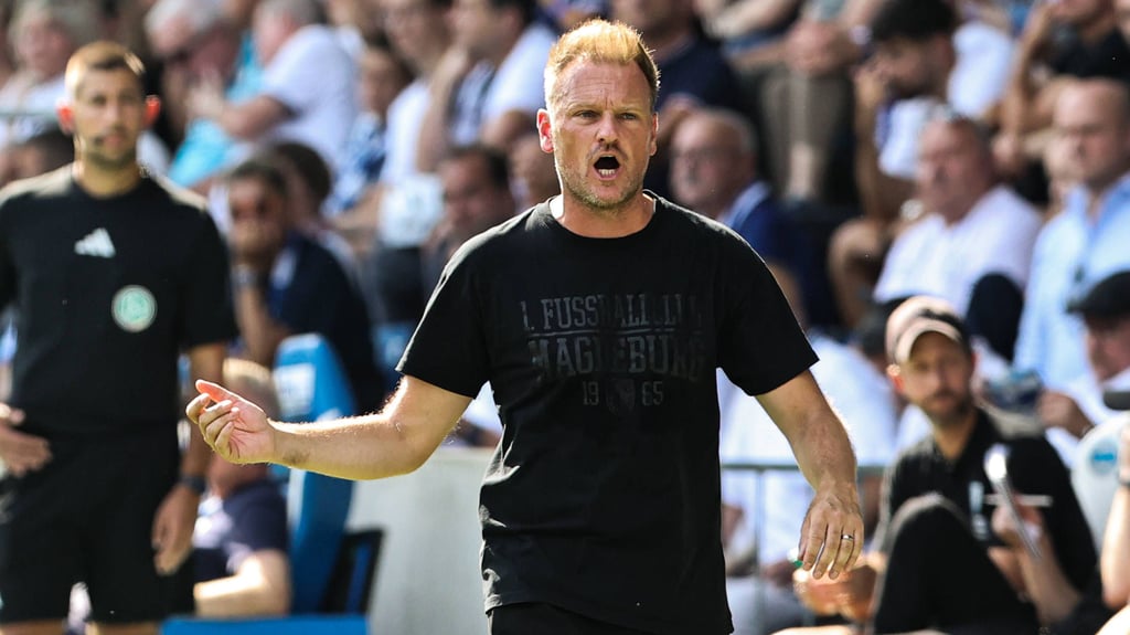 Markus Fiedler und der 1. FC Magdeburg stehen als Tabellenschlusslicht in der 2. Bundesliga unter Zugzwang.