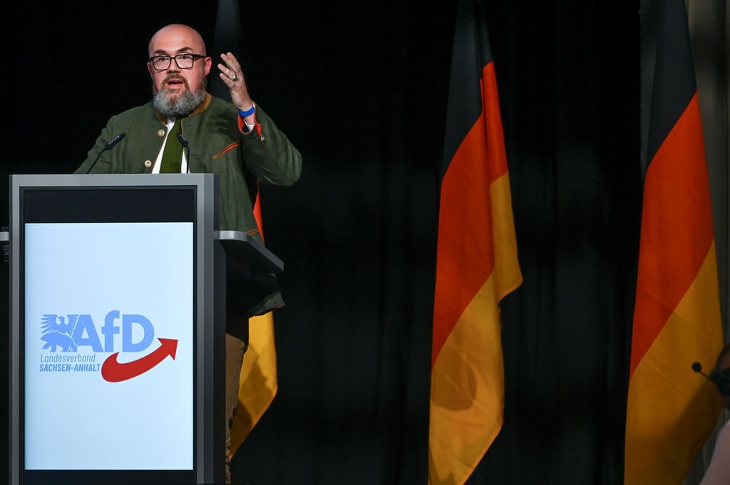 „Diese Äußerung zeigt erneut, dass nicht nur die evangelische Kirche, sondern auch die katholische Kirche den Glauben an Gott, ohne den keine nationale Renaissance gelingt, nicht wiederbeleben kann“, sagt AfD-Politiker Hans-Thomas Tillschneider. (Archivbild)