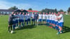 Die Traditionsmannschaft des 1. FC Magdeburg feierte ihren Freund und Gefährten Siegmund Mewes (8. v. l.) am vergangenen Wochenende gebührend.