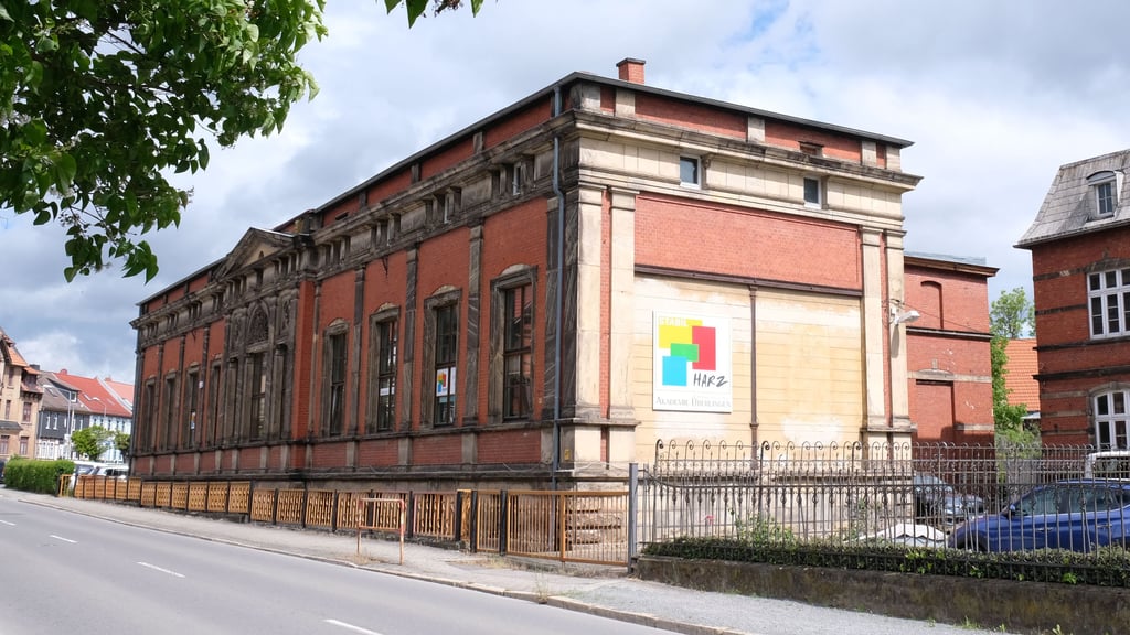 Die alte Tischlereifachschule Reineking in der Kuno-Rieke-Straße in Blankenburg soll verkauft werden.