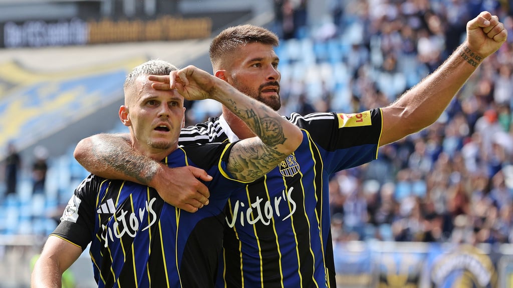 Die Ex-Magdeburger Florian Pick (links) und Kai Brünker bestimmen das Niveau in Liga drei.