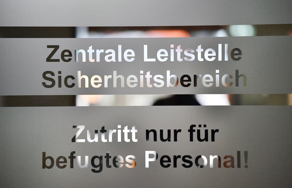 Die mittlerweile laufende Partnerschaft der Leitstellen Erfurt und Nordhausen sei zukunftsweisend, sagt das Innenministerium. (Archivbild)