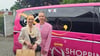 Die Freunde Margit Tietz und Marila Zielke aus Burg sind bei der neuen Folge Shopping-Queen auf Vox mit dem beliebten pinkten Bus in Magdeburg unterwegs.
