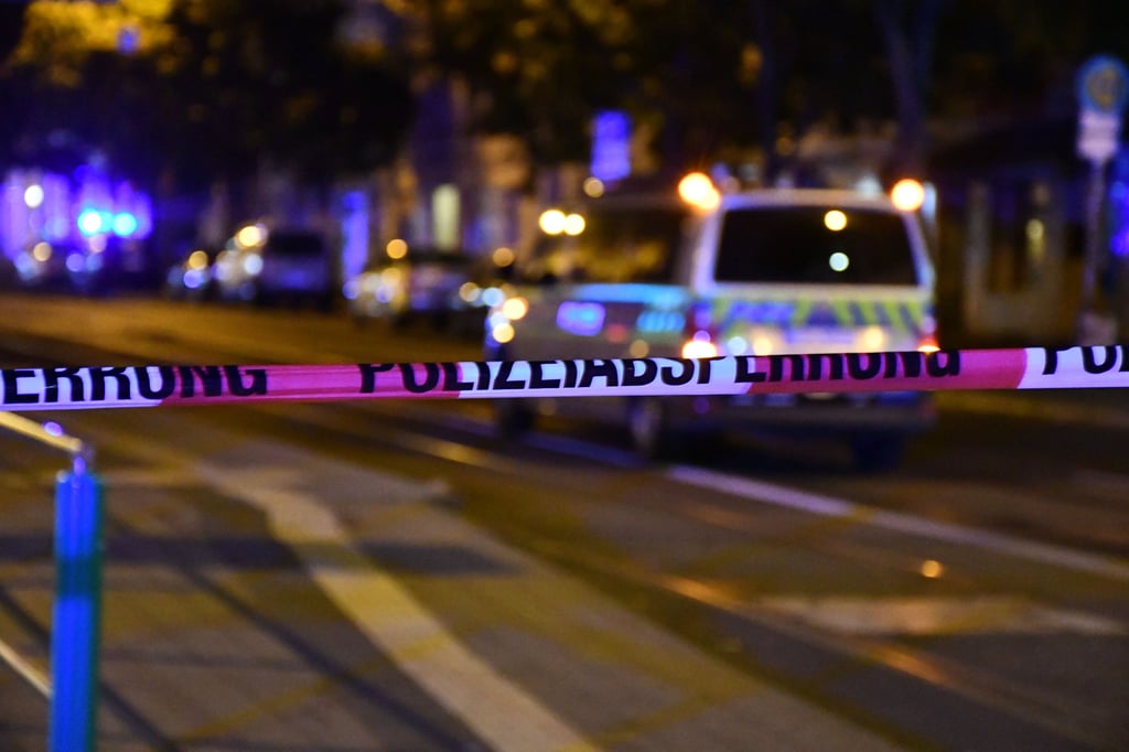 Polizeieinsatz in Magdeburg-Sudenburg in der Halberstädter Straße: Am 13. September 2025 war ein Mann angeschossen und am Fuß verletzt worden.