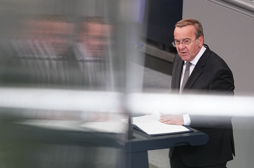 „Unsere Hauptaufgabe ist, schnell Verteidigungsfähigkeit und schnell Vollausstattung herbeizuführen“, sagt Verteidigungsminister Pistorius.