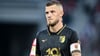 Jeffrey Gouweleeuw ist Kapitän und dienstältester Spieler des FC Augsburg. (Archivfoto)