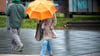 Wer heute in Thüringen unterwegs ist, sollte Regenjacke und Schirm nicht vergessen. (Archivbild)