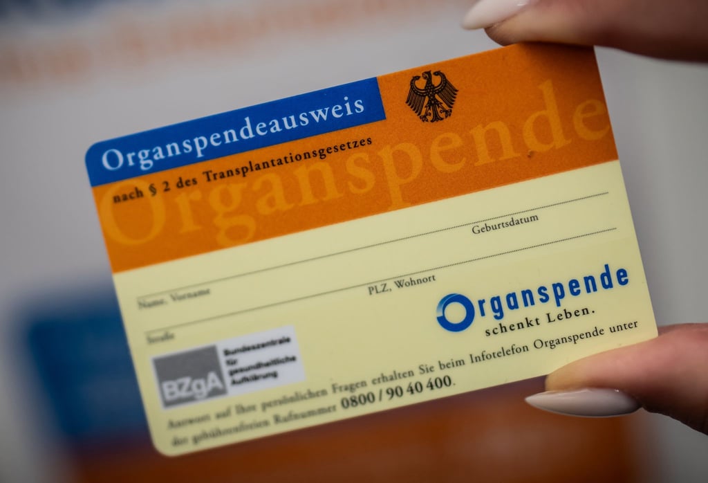 Der Widerspruch könnte etwa auf einem Organspendeausweis vermerkt werden. (Archivbild)