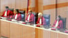 Geht diesmal alles glatt? Der Bundestag stimmt über die Wahl von drei Richterinnen und Richtern beim Bundesverfassungsgericht ab. (Archivbild)