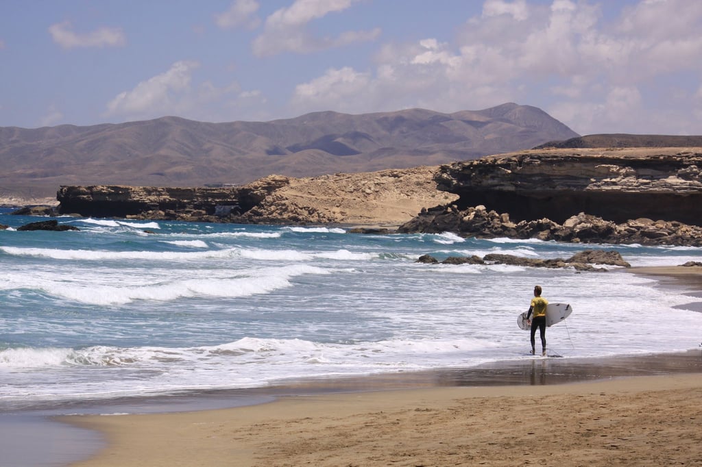 Fuerteventura: Die Traumstrände locken nicht nur Surfer an.