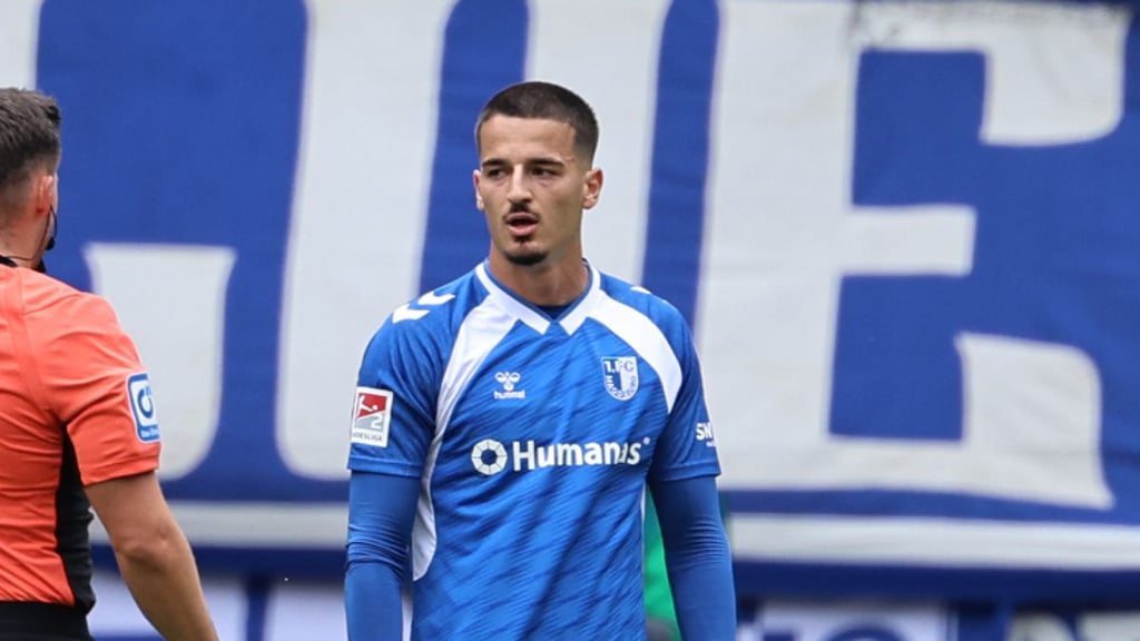 Andi Hoti (Mitte) ist im Rennen um einen Platz in der FCM-Verteidigung ins Hintertreffen geraten.