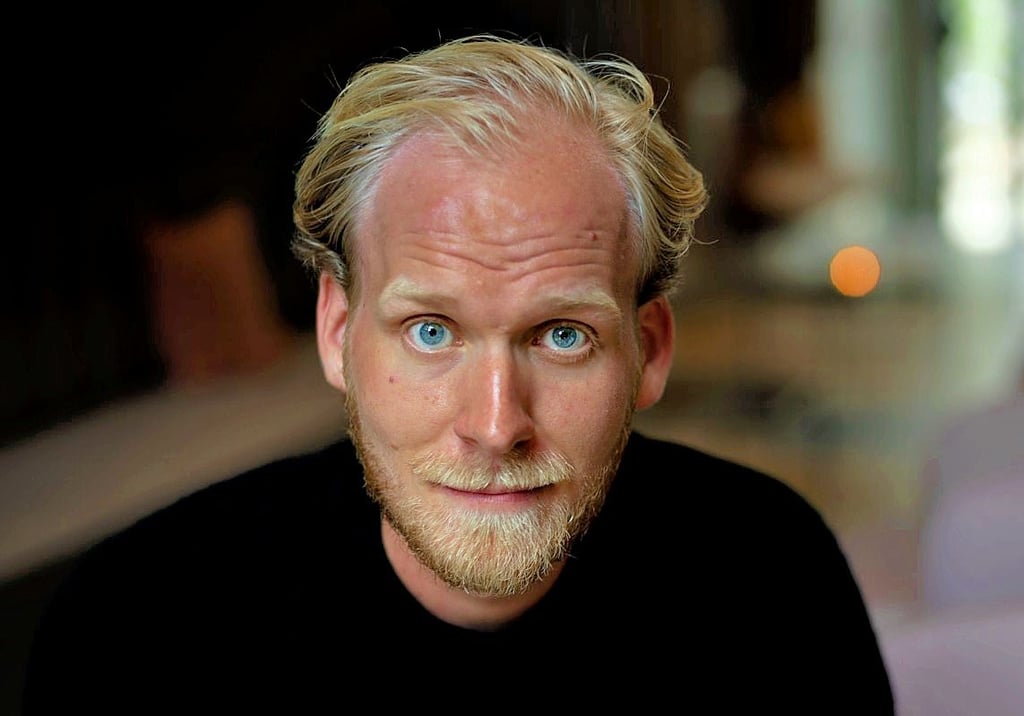 Christian Øland dirigiert das Erste Sinfoniekonzert im Magdeburger Opernhaus.