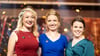 Königin Anna Zenz (M) mit den Prinzessinnen Emma Meinhardt (l) und Katja Simon (r)