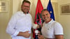 Wird von Landrat Christian Tylsch (l.) für  besonderes ehrenamtliches Engagement geehrt: Daniel Kemp