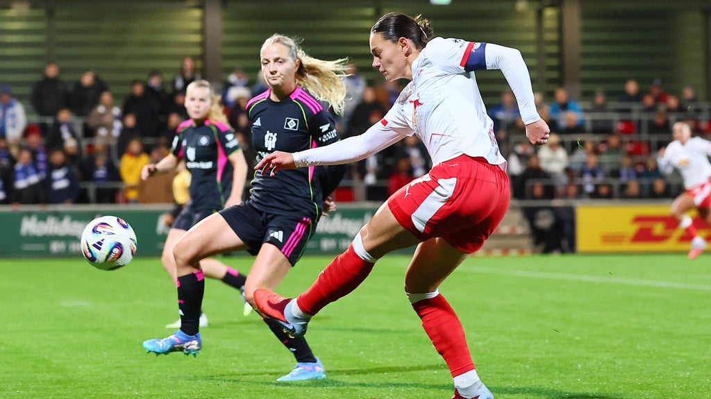 Kein Treffer: Nationalspielerin Giovanna Hoffmann.