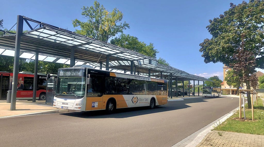 Von vielen Bürgern gewünscht: Personennahverkehr und die Anbindung von Zeitz und vor allem der Ortschaften an (überregionale) Buslinien sind wichtige Punkte im Verkehrsentwicklungskonzept.