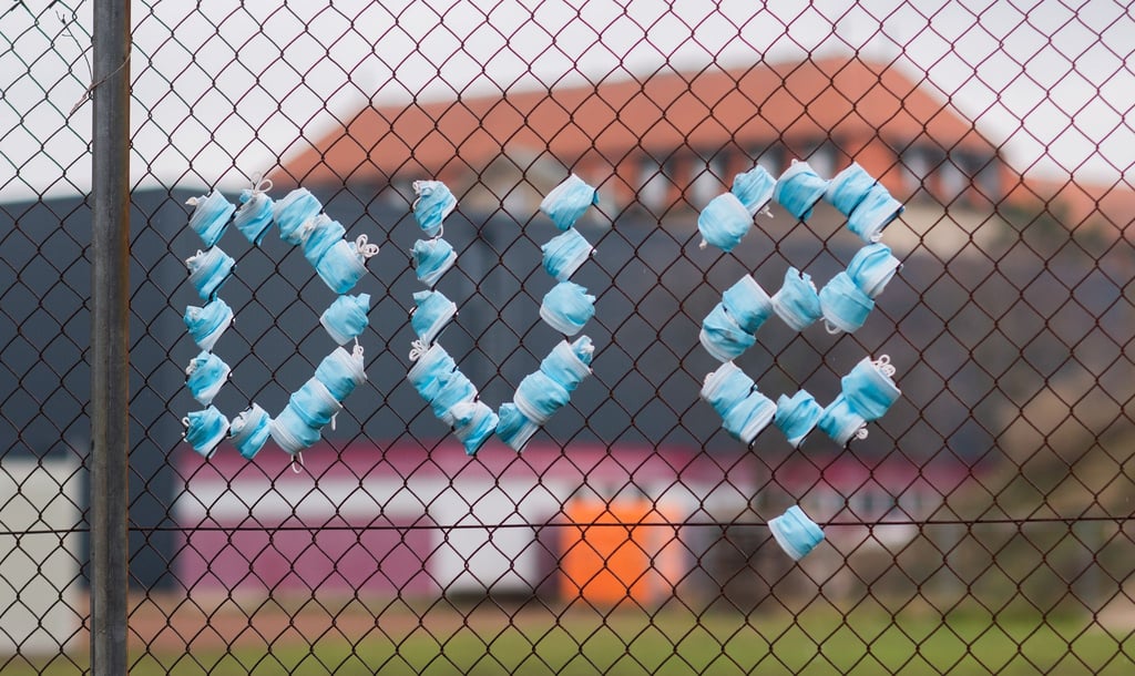 Der Trend geht für viele zum „Du“. (Symbolbild)