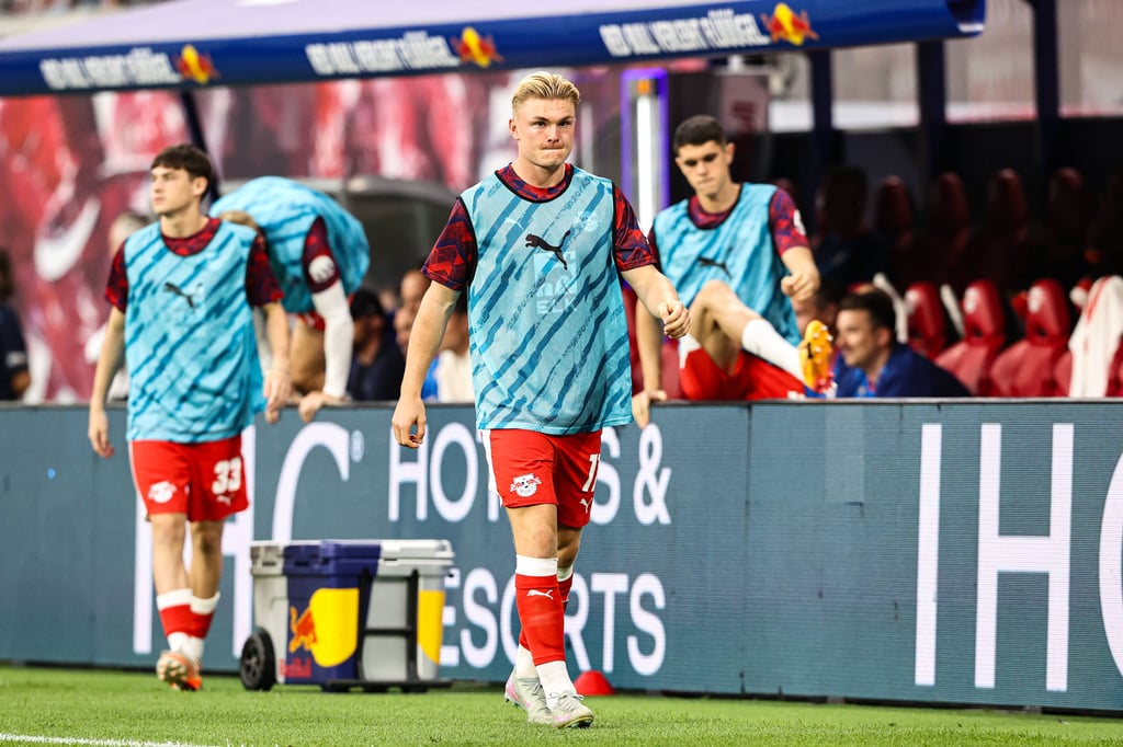 Andrija Maksimovic, Conrad Harder und Kosta Nedeljkovic.