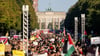 Zehntausende beteiligten sich an der Gaza-Demonstration und der Kundgebung zwischen Brandenburger Tor und Siegessäule.