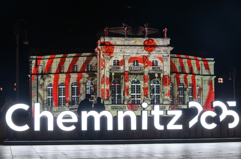 86.000 Menschen bestaunten in diesem Jahr die Lichtinstallationen in Chemnitz. (Archivbild)