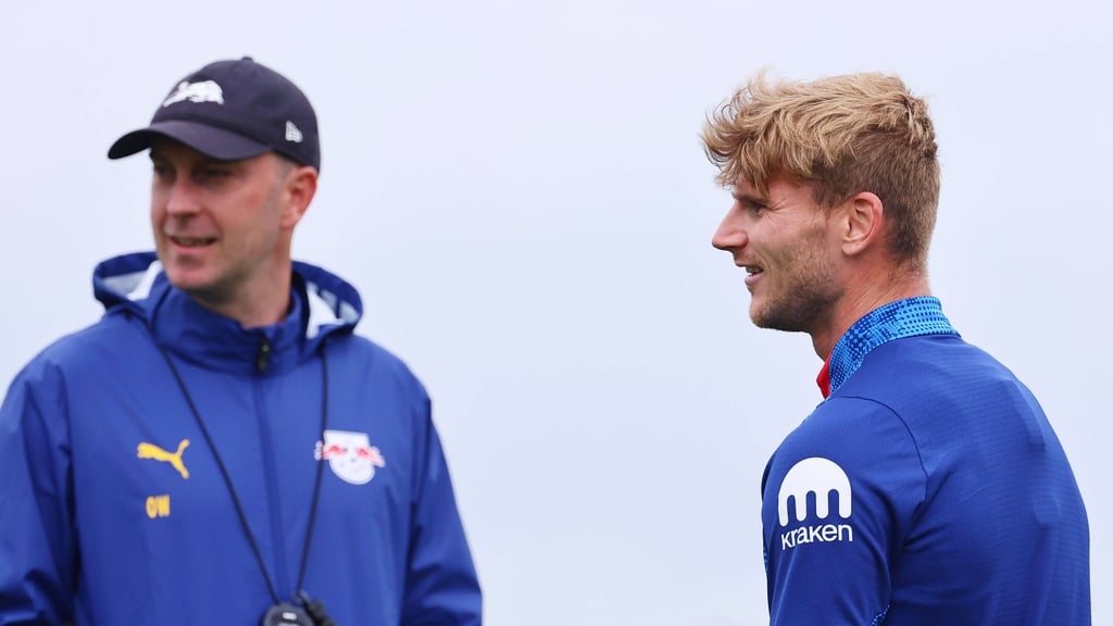 Timo Werner (r.) und sein Trainer Ole Werner.