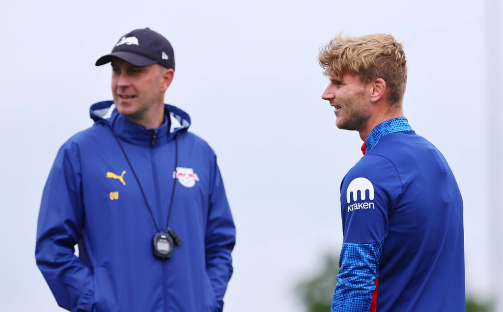Timo Werner (r.) und sein Trainer Ole Werner.