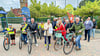 Ministerin Lydia Hüskens übergibt in Sandersdorf-Brehna Bescheid für den Radweg zwischen Zscherndorf und Bitterfeld.