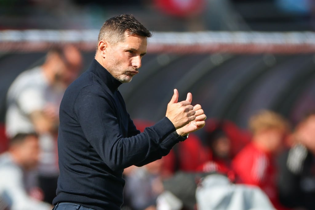 Daumen hoch: Hertha-Coach Stefan Leitl.