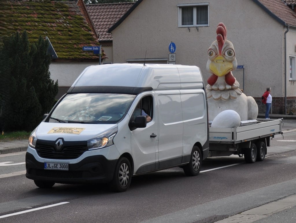 Das größte Huhn Parchens hatte der Geflügelhof Gentz dabei.