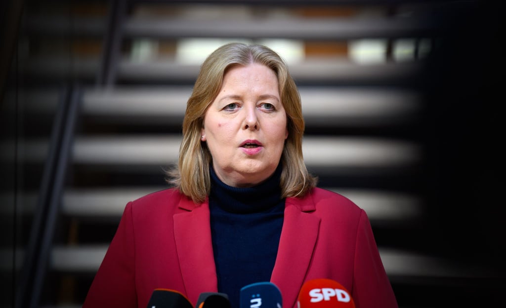 Arbeitsministerin Bärbel Bas will „sehr bald“ eine Bürgergeldreform vorlegen - und als SPD-Chefin mit weiteren Ideen zum Sozialstaat vorpreschen.