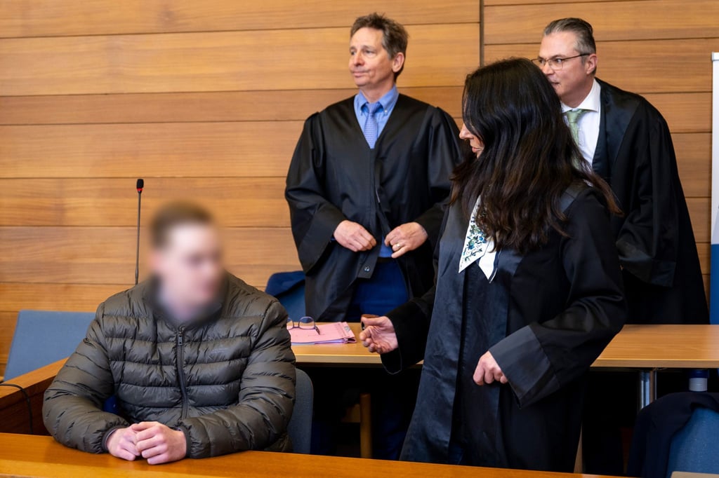 Der Angeklagte war in Traunstein zunächst wegen Mordes zu neun Jahren Jugendstrafe verurteilt worden. (Archivbild)