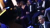 Jan Böhmermann sagt den Auftritt von Rapper Chefket bei seiner Ausstellung in Berlin wegen Antisemitismus-Vorwürfen ab.