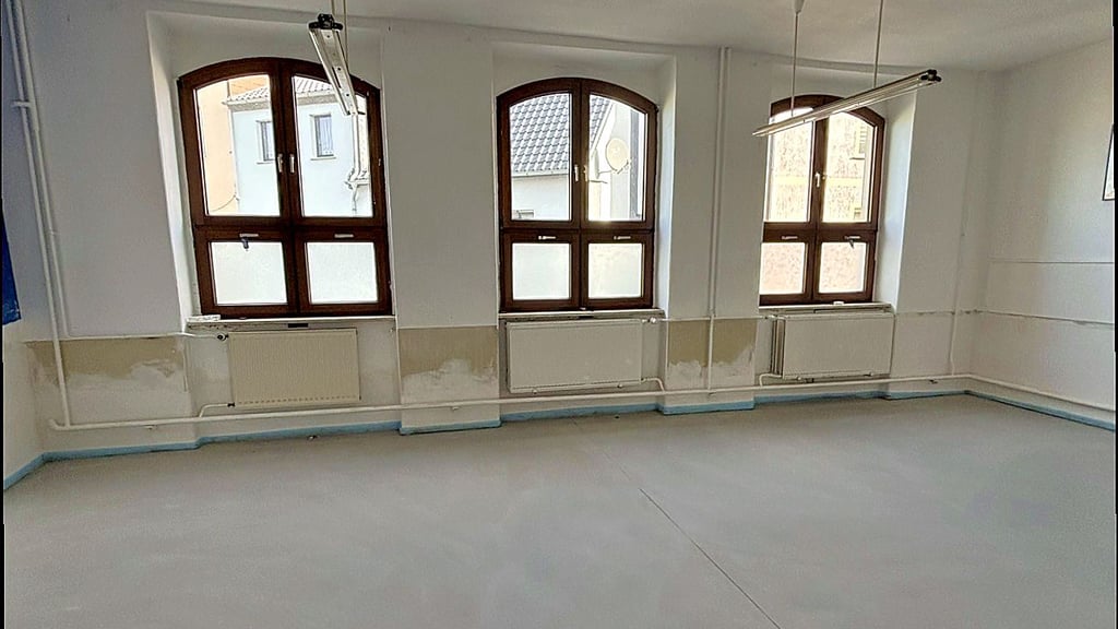So sieht es jetzt nach Abschluss der Arbeiten in den Raum aus. Beste Trainingsbedingungen für die Tanzgruppen des FCC.