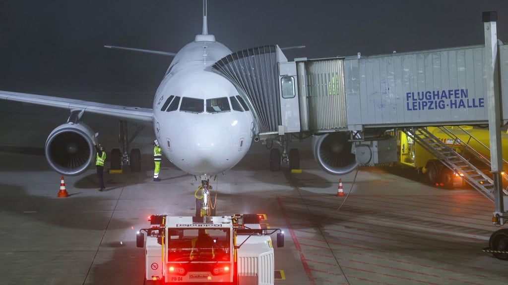 Einen ungewöhnlichen Notfall hat es am Freitag am Flughafen Leipzig/Halle gegeben.