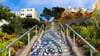 Das bunte Mosaik einer Unterwasserwelt versüßt den langen Aufstieg der Treppe von der 16th Avenue zum Grand View Park.