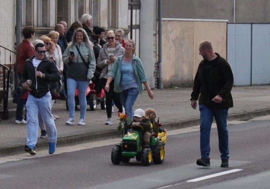 Der kleinste Teilnehmer im Zug, bekam die größte Aufmerksamkeit.