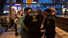 Die Bundespolizei erlässt ein Waffenverbot auf 15 Bahnhöfen in Berlin im Oktober, Kontrollen sollen so einfacher werden. (Archivbild)