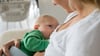 Mütter sollten sich nicht von Werbung beeinflussen lassen. Sie entscheiden, was das Beste für ihr Baby ist.