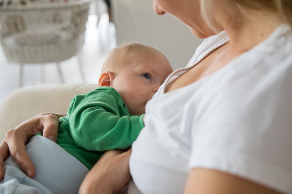 Mütter sollten sich nicht von Werbung beeinflussen lassen. Sie entscheiden, was das Beste für ihr Baby ist.