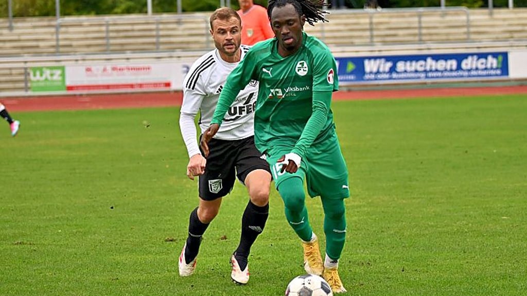 Djabi Sauane (vorn)