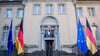 Bundeskanzler Friedrich Merz zeigt sich zum Auftakt der Klausurtagung des Bundeskabinetts in Berlin mit Blick auf die Wirtschaftsaussichten optimistisch.