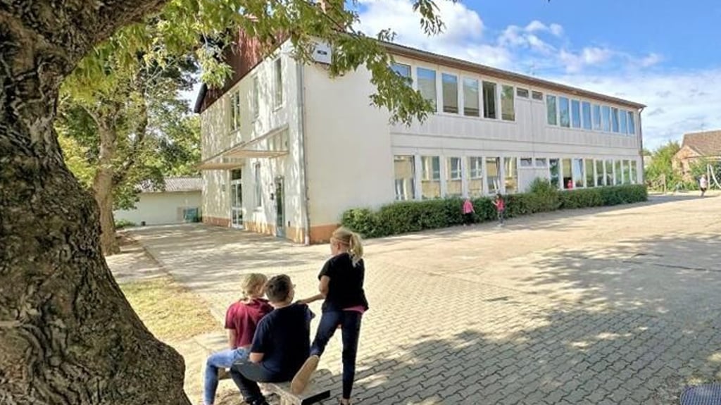 Sanierung in der Grundschule Altenplathow gewünscht: Möglicherweise mit Geld aus dem Sondervermögen?