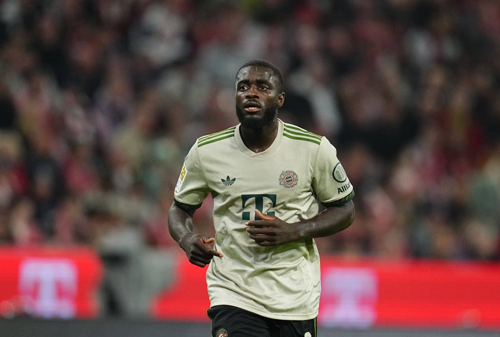 Dayot Upamecano soll länger bei den Bayern bleiben.
