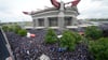 Das San-Siro-Stadion in Mailand soll vekauft werden. (Archivbild)