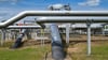 Die Brandenburger Landesregierung dringt auf eine zügige Entscheidung der EU-Kommission für die Ertüchtigung der Pipeline von Schwedt nach Rostock (Archivbild).