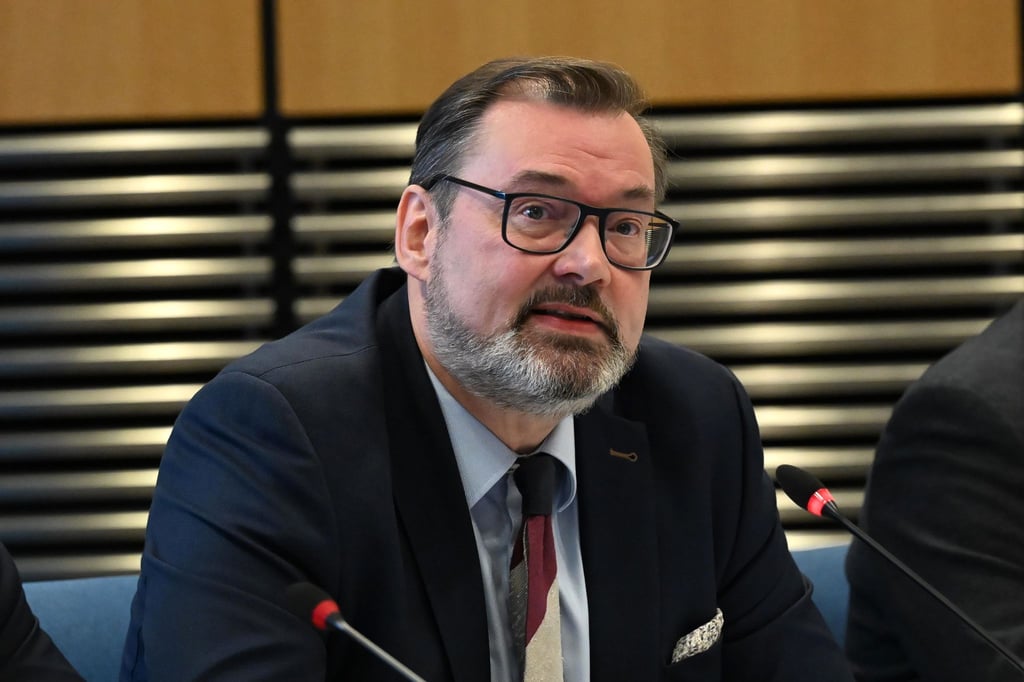 AfD-Fraktionschef Klaus Wichmann sieht die „restlose Aufklärung“ des Todes der 16-jährigen Liana als Aufgabe der Opposition.